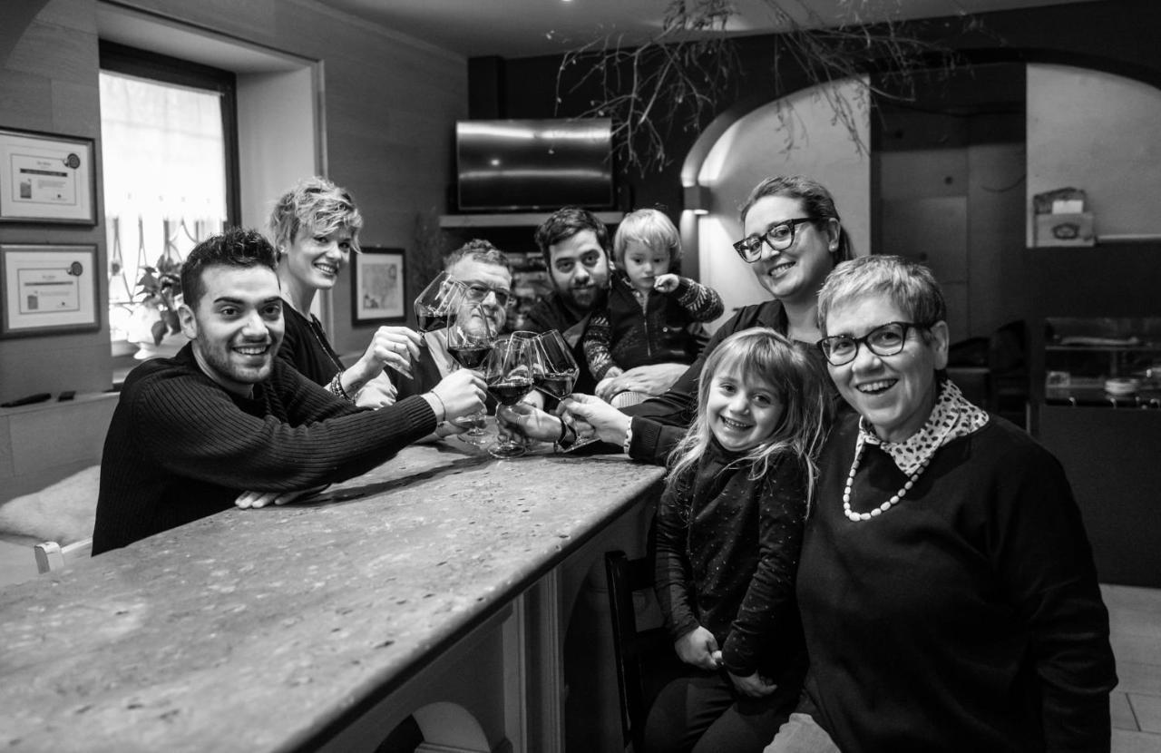 Отель Osteria Da Alvise Сутрио Экстерьер фото